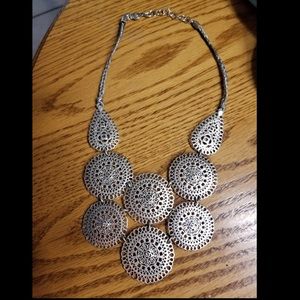 Stella & Dot Medina Bib Necklace